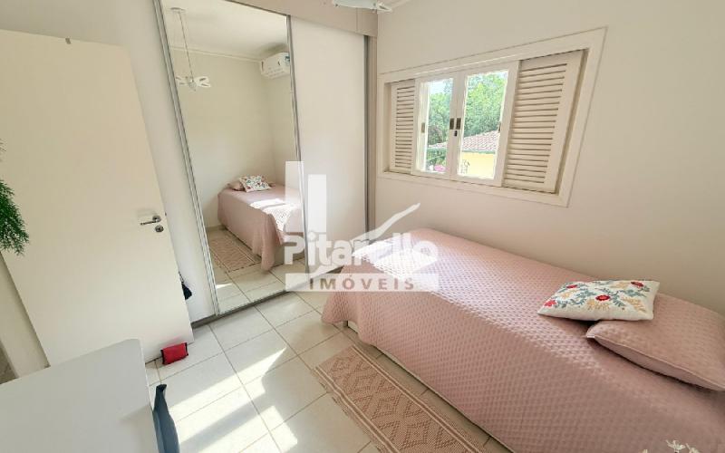 Casa alto padrão em condomínio