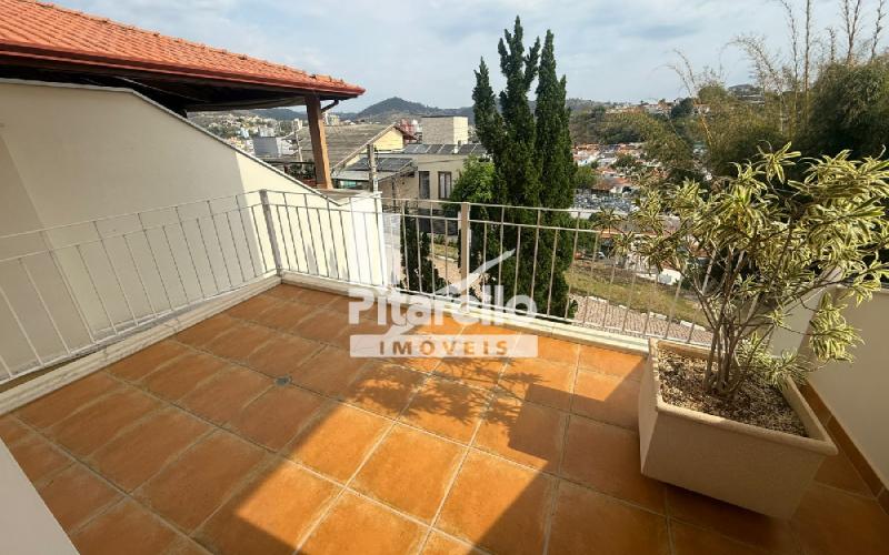 Casa alto padrão em condomínio