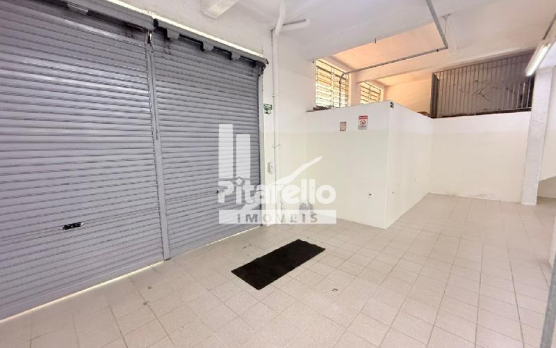 Barracão Comercial com Residência