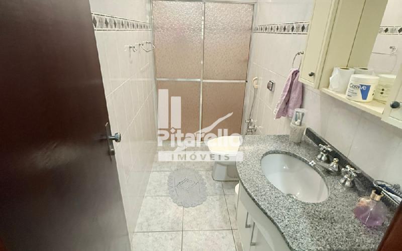 Barracão Comercial com Residência