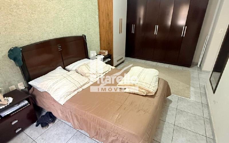 Barracão Comercial com Residência