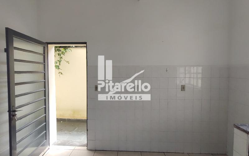 Casa de Fundos - Jardim Figueira