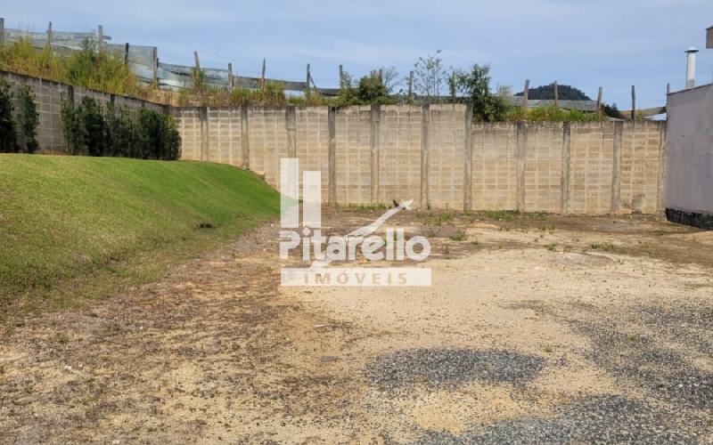 Terreno no Condomínio Mont Blanc