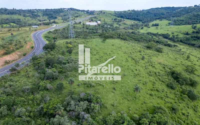 Área em Pedreira-SP