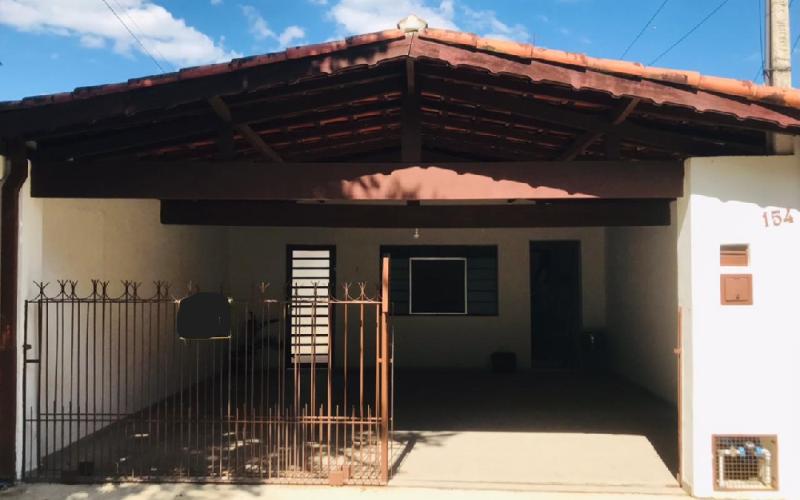 Casa á venda no Parque Dona Virginia,  Amparo-SP
