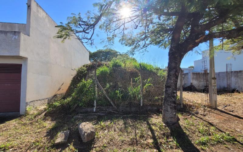 Terreno - Jardim Itália